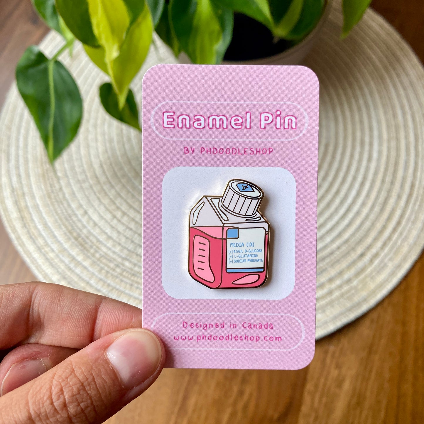 Cell culture enamel pin set (pink)