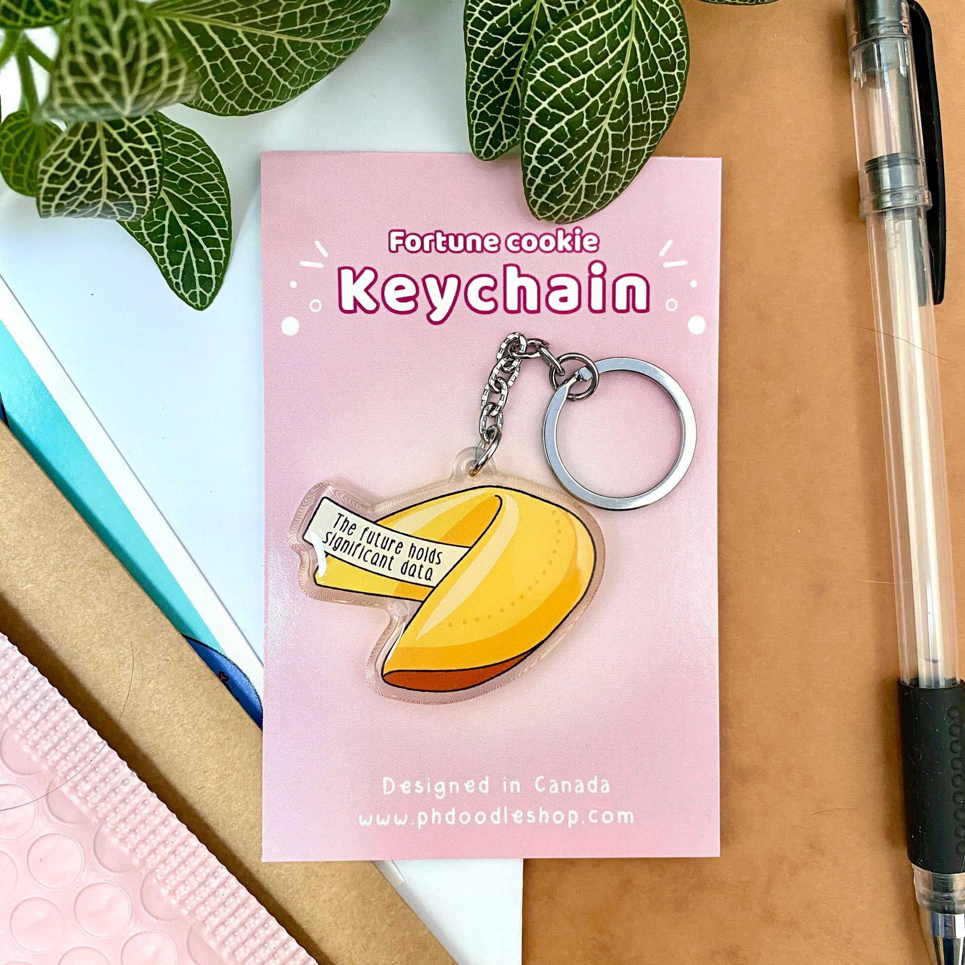 最新限量版LV FORTUNE COOKIE keychains, charm 鎖匙扣, 名牌, 飾物及